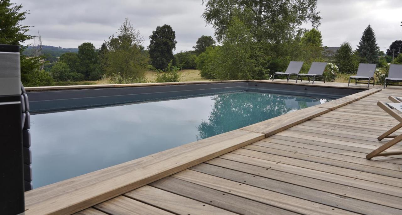 Une Pause En Correze Sarroux Eksteriør billede